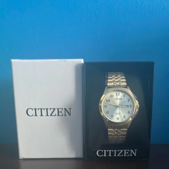 NEW Gold Citizen Quartz Stainless Steel Watch 38mm - Picture 1 of 4